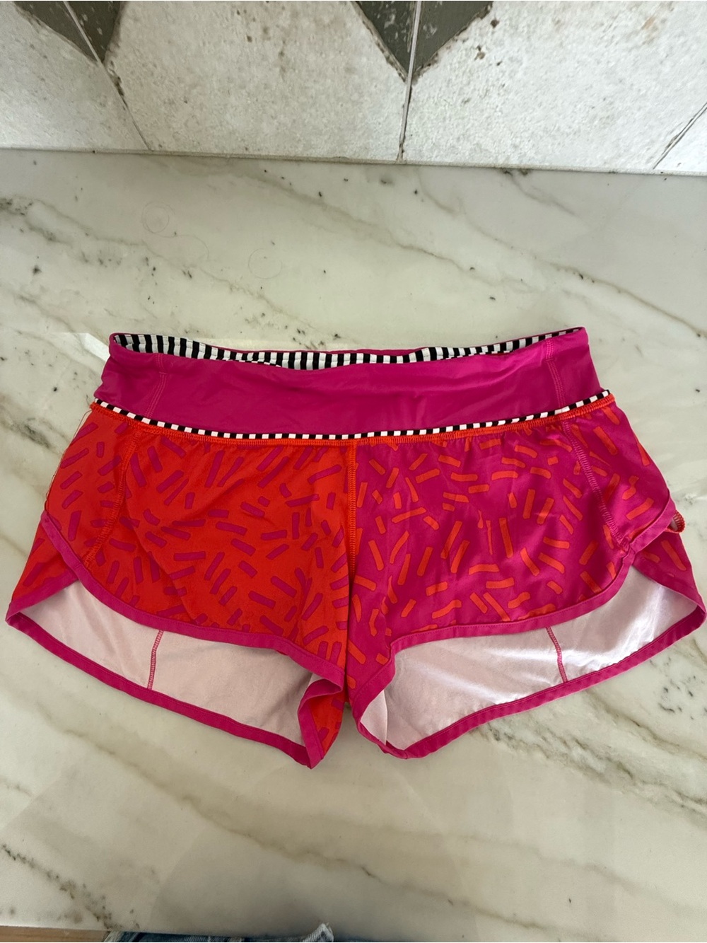 Lululemon Speed Up Sprinkles Athletic Shorts- Size 8